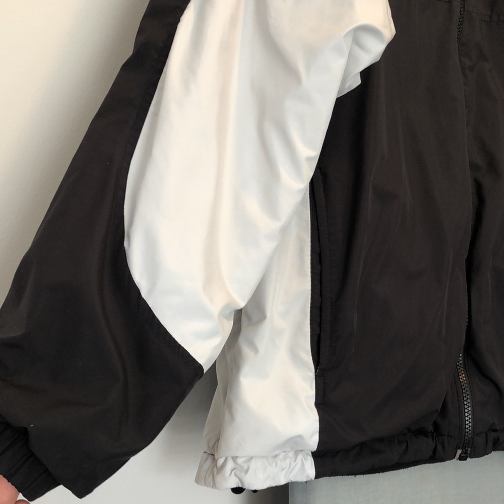 Dunbrooke Reversible Jacket. - Picture 4 of 8